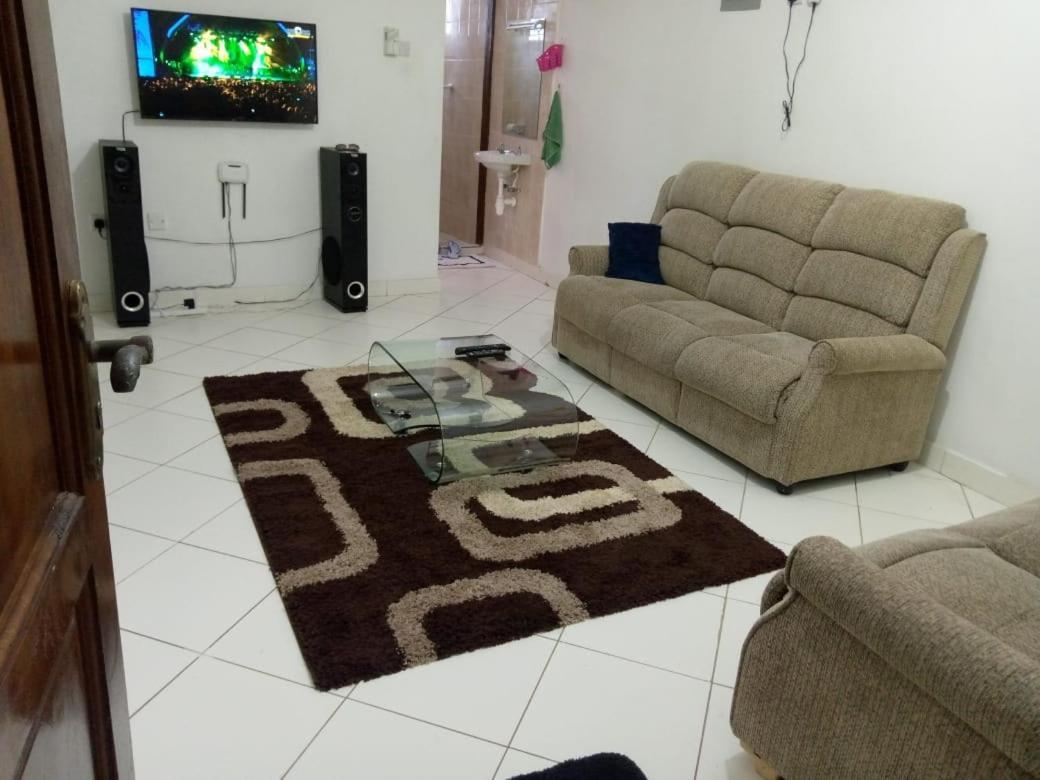Lux Suites Bamburi Furnished Apartments Εξωτερικό φωτογραφία