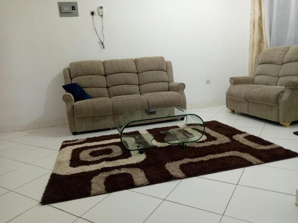 Lux Suites Bamburi Furnished Apartments Εξωτερικό φωτογραφία