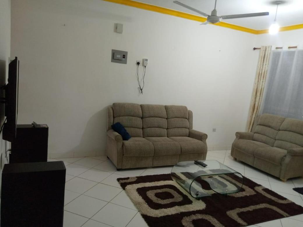 Lux Suites Bamburi Furnished Apartments Εξωτερικό φωτογραφία